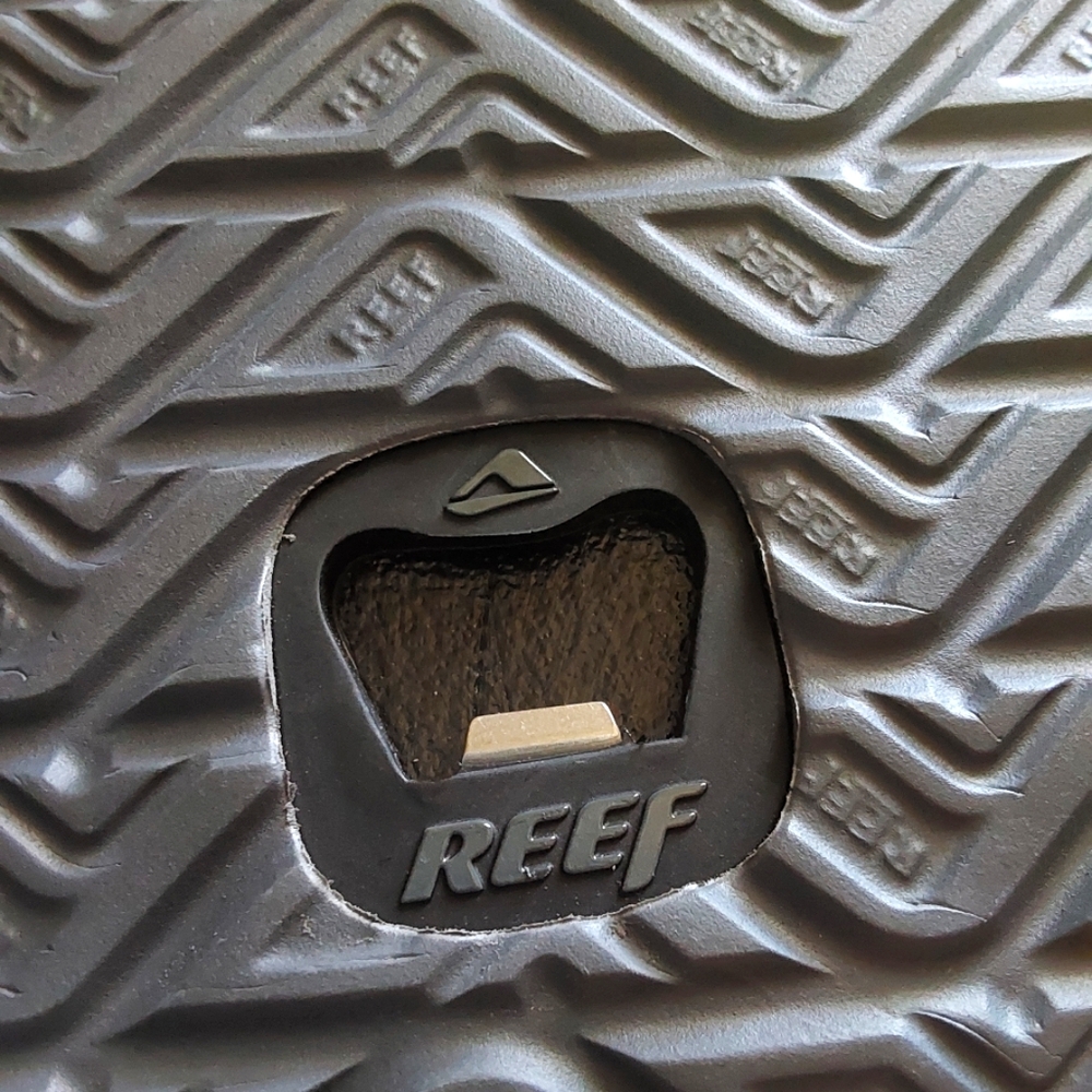 🌺 NWT Men's REEF Black Yoga Foam Flip Flops - Picture 8 of 10